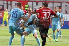 3.Liga - Saison 2022/2023 - FC Ingolstadt 04 -  SV Wehen Wiesbaden - Pascal Testroet (Nr.37 - FCI) - Max Reinthaler (Nr.15 - SV Wehen Wiesbaden) - Foto: Meyer Jürgen