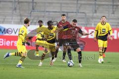 3. Liga; FC Ingolstadt 04 - Borussia Dortmund II; Zweikampf Kampf um den Ball Pascal Testroet (37, FCI) Blank Hendry (21 BVB2)