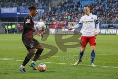 2.BL; Hamburger SV - FC Ingolstadt 04; Angriff Justin Butler (31, FCI) Schonlau Sebastian (4 HSV)