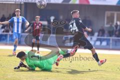 Toto-Pokal; FV Illertissen - FC Ingolstadt 04; Torchance verpasst Gustav Christensen (24, FCI) Torwart Ponath Markus (1 FVI)