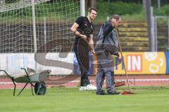 2. Bundesliga Frauen - Saison 2024/25 - FC Ingolstadt 04 Frauen - FSV Gütersloh - Der 5 Meterraum wird gesandet - XXXXX - Foto: Meyer Jürgen