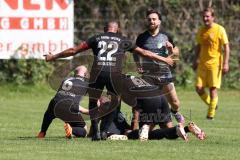 Kreisklasse - Saison 2023/2024 - GW Ingolstadt - FC Gelbelsee - Der 1:0 Führungstreffer per Freistoß durch #27 schwarz Semih Soysal GW Ing - jubel - Ubeyd Demirkol
 #22 GW Ing -  Foto: Meyer Jürgen