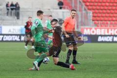 3. Liga; FC Ingolstadt 04 - 
SV Sandhausen; Zweikampf Kampf um den Ball Felix Keidel (43, FCI)