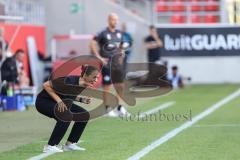 3. Liga; FC Ingolstadt 04 - SV Wehen Wiesbaden; Cheftrainerin Sabrina Wittmann (FCI) schreit ins Feld