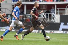 2.BL; FC Ingolstadt 04 - FC Hansa Rostock; Rico Preißinger (6, FCI) Bahn Bentley Baxter (8 Hansa)