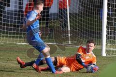 Kreisliga - Saison 2022/2023 - TSV Baar/Ebenhausen - SV Hundszell - Lukas Conradi blau Hundszell - Markus Lindauer Torwart Ebenhausen - Foto: Meyer Jürgen