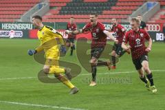 3. Fußball-Liga - Saison 2020/2021 - FC Ingolstadt 04 - FC Viktoria Köln - Der 1:1 Ausgleichstreffer durch Torwart Fabijan Buntic (#24,FCI)  - jubel - Stefan Kutschke (#30,FCI)  - IImari Niskanen (#22,FCI) - Foto: Meyer Jürgen