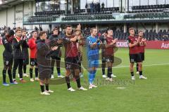 3.Liga - Saison 2023/2024 - SC Verl - FC Ingolstadt 04 - Die Mannschaft bedankt sich bei den Fans -  - Foto: Meyer Jürgen