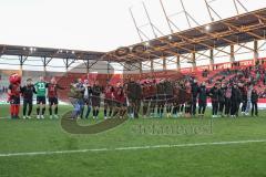 3. Liga; FC Ingolstadt 04 - 
SV Sandhausen; Sieg Jubel Freude Spieler bedanken sich bei den Fans, Tanz