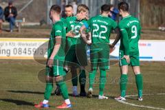 Bezirksliga OBB Nord - SV Manching - FC Schwabing München - Abklatschen vor dem Spiel - Rainer Meisinger (#19 Manching) - Thomas Schreiner (#11 Manching) - Daniel Spies (#22 Manching) - Benedikt Vollnhals (#9 Manching) -  - Foto: Jürgen Meyer