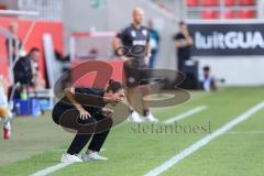 3. Liga; FC Ingolstadt 04 - SV Wehen Wiesbaden; Cheftrainerin Sabrina Wittmann (FCI) schreit ins Feld