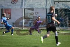 Kreisliga - Saison 2026/27 - SV Hundszell - SV Menning - Manuel Wittmann blau Hundszell - Mark Zimmer TW Menning - Foto: Meyer Jürgen
