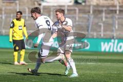 3. Liga; Borussia Dortmund II - FC Ingolstadt 04; Tor Jubel Treffer Ausgleich 2:2, Tim Heike (9, FCI) Simon Lorenz (32, FCI)