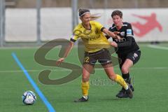 2023_11_12 - 2. Bundesliga - Saison 2023/24 - FC Ingolstadt 04 Frauen - SV 67 Weinberg - Hofrichter Anna gelb Weinberg - Anna Petz (Nr.16 - FCI Frauen) - Foto: Meyer Jürgen