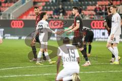 3. Liga; FC Ingolstadt 04 - SC Freiburg II; Niederlage, hängende Köpfe Felix Keidel (43, FCI) Ryan Malone (16, FCI) Baur Mika (22 SCF) Bouebari Franci (19 SCF) Breunig Maximilian (29 SCF)