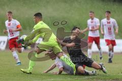 Relegation 2 - U17 - SSV Jahn Regensburg - FC Ingolstadt 04 - Torchance verpasst Dominik Dedaj (21 FCI), Torwart Milan Herczig (1 SSV) und Stefan Rank (3 SSV) klärt