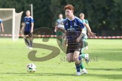 Kreisklasse - Saison 2025/26- SV Haunwöhr - FC Geisenfeld  - Tim Schirmer blau Haunwöhr - Stefan Hoffmann grün Geisenfeld - Foto: Meyer Jürgen