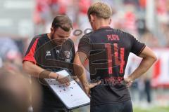 3. Liga - Saison 2025/26 - Energie Cottbus - FC Ingolstadt 04  - Co Tr.Talententw. /Übergangsbereich Fabian Reichler (FC Ingolstadt 04) gibt Anweisungen an Max Plath (Nr.14 - FC Ingolstadt 04) - XXXXX - Foto: Meyer Jürgen