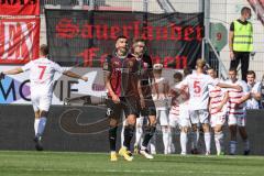 2.BL; FC Ingolstadt 04 - Fortuna Düsseldorf; Tor fürDüsseldorf, Enttäuschung bei Nassim Boujellab (8, FCI) Nils Roeseler (13, FCI) Peter Kurzweg (16, FCI) hinten feiert Düsseldorf Jubek