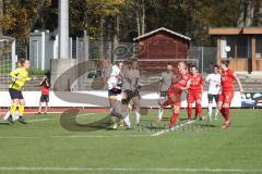 2. Fußball-Liga - Frauen - Saison 2022/2023 - FC Ingolstadt 04 - FSV Gütersloh - Mailbeck Alina (Nr.8 - FC Ingolstadt 04 ) spiel den Ball und es gibt einen Elfmeter wegen Handspiels . - Rolle Sarah Torwart Gütersloh - jubel - Foto: Meyer Jürgen