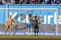 3. Liga; FC Hansa Rostock - FC Ingolstadt 04; Tor Jubel Treffer 1:0 Torwart Boevink Pelle (26 FCI) Haugen Sigurd (18 HR) Felix Keidel (43, FCI)