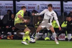 DFB Pokal; Borussia Dortmund - FC Ingolstadt 04; Zweikampf Merlin Röhl (34, FCI) Meunier Thomas (24 BVB)