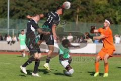Bezirksliga - Saison 2025/26 - FC Fatih Ingolstadt - TSV Gaimersheim - Nico von Swiontek Brzezinski (Nr.17 - TSV Gaimersheim) - Daniel Wolf Torwart Fatih - Foto: Meyer Jürgen