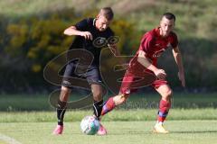 Kreisklasse - Saison 2023/2024 -SV Zuchering - SV Oberstimm - Julian Weidinger schwarz Oberstimm - Lukas Högele rot Zuchering - Foto: Meyer Jürgen