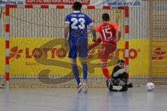 Lotto - Hallen - Bayerncup -  Saison 2022/2023 - FC Fatih Ingolstadt - TSV Ober/Unterhaunstadt -  Baran Fakir Torwart Oberhaunstadt - Emre Erdogan #23 Oberhaubstadt - Maximilan Klaus rot Fatih - Foto: Meyer Jürgen