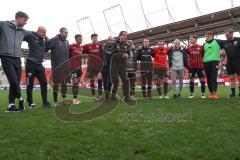 3.Liga - Saison 2022/2023 - FC Ingolstadt 04 -  SV Meppen - Das Spiel ist aus - jubel - Die Mannschaft bildet einen Kreis nach dem Spiel - Cheftrainer Rüdiger Rehm (FCI) hält eine Ansprache - Foto: Meyer Jürgen