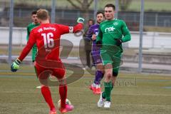 Testspiel - Fußball - SV Manching - VFR Neuburg/Donau  - Benedikt Vollnhals (#9 Manching) - Mayr Phillip Torwart Neuburg - Foto: Jürgen Meyer