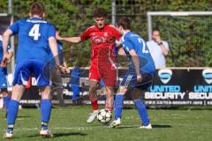 Kreisklasse - Saison 2024/25- Türk SV Ing - FC Arnsberg - Ousseynou Tamba rot Türk SV - Bernd Lechermann blau Arnsberg - Foto: Meyer Jürgen