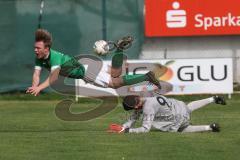 Kreisliga - Saison 2023/24 - Türkisch SV Ing - FC Gerolfing -  - Lukas Achhammer grün Gerolfing wird gefoult von Alberto Rodriguez Pena Torwart Türkisch und es gibt Elfmeter - XXXXX - Foto: Meyer Jürgen