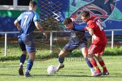 Kreisliga - Saison 2022/2023 - Türk.SV Ingolstadt - SV Menning - Aytac Mandaci rot Türk SV - Korbinian Rankl #5 blau Menning - Maximilian Lex #7 Menning - Foto: Meyer Jürgen