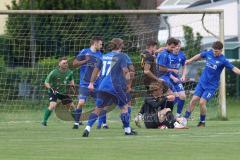 Kreisklasse - Saison 2025/26- TSV Großmehring - ST Scheyern - Leon Huber schwarz Scheyern -  - Dominic Filser blau Großmehring #11 - Foto: Meyer Jürgen