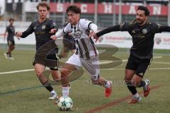 Bayernliga Nord - Saison 2026/27 - FC Ingolstadt 04 II - SV Fortuna Regensburg - Ihami Medineli dunkel Regensburg rechts- Maximilian Wagner weiss FCI -  Foto: Meyer Jürgen
