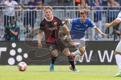 2.BL; SV Darmstadt 98 - FC Ingolstadt 04 - Maximilian Neuberger (38, FCI) Goller Benjamin (7 SVD)