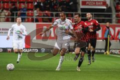 3. Liga; FC Ingolstadt 04 - Hallescher FC; Zweikampf Kampf um den Ball Samson Louis (27 Halle) Arian Llugiqi (25, FCI) Rico Preißinger (6, FCI)