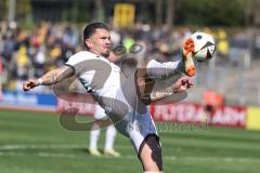 3. Liga; Borussia Dortmund II - FC Ingolstadt 04; Pascal Testroet (37, FCI) Flanke
