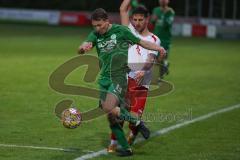 Landesliga - Saison 2024/25 - SV Manching - FC Gundelfingen - Johannes Dexl (Nr.13 - SV Manching) - Dario Nicolic weiss Gundelfingen - Foto: Meyer Jürgen