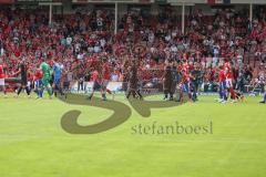3. Liga - Saison 2025/26 - Energie Cottbus - FC Ingolstadt 04  - Die Spieler gehen auf das Spielfeld - XXXXX - Foto: Meyer Jürgen