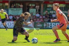 2. Frauen-Bundesliga - Saison 2021/2022 - FC Ingolstadt 04 - TSG 1899 Hoffenheim - Zeller Maria (#25 FCI) - Braun Ann-Sophie rosa Hoffenheim - Foto: Meyer Jürgen