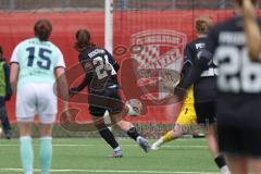 2. Bundesliga Frauen - Saison 2025/26 - FC Ingolstadt 04 Frauen - SG Andernach - Der 2:1 Führungstreffer durch Stefanie Reischmann (Nr.24 - FC Ingolstadt Frauen I) - jubel - Bläser Elena TW Andernach - Foto: Meyer Jürgen