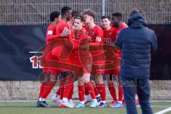 A - Junioren Bundesliga Süd/Südwest -  Saison 2021/2022 - FC Ingolstadt 04 - 1. FC Saarbrücken - Der 1:0 Führungstreffer durch Johannes Birkl (#25 FCI) - jubel - Foto: Meyer Jürgen