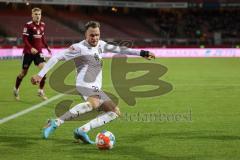 2.BL; 1. FC Nürnberg - FC Ingolstadt 04; Schuß Patrick Schmidt (32, FCI)