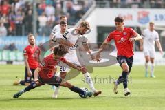 3. Liga; SpVgg Unterhaching - FC Ingolstadt 04; Yannick Deichmann (20, FCI) Zweikampf Kampf um den Ball