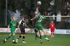 Bezirksliga - Saison 2023/2024 - SV Manching  - VFB Eichstätt II - Daniel Schweiger (Nr.11 - SV Manching) - Scholl Julian schwarz Eichstätt - Foto: Meyer Jürgen