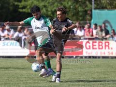 Relegation - Saison 2025/26 - SV Karlskron - FC Geisenfeld - Elias Tkac schwarz Karlskron - Furkan Bayraktar grün Geisenfeld - Foto: Meyer Jürgen