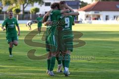 Totopokal- Saison 2023/2024 - SV Manching  - VFB Eichstätt - Der 1:0 Führungstreffer durch Fabian Neumayer (Nr.9 - SV Manching) - jubel - Selim Akdeniz (Nr.14 - SV Manching) - Foto: Meyer Jürgen