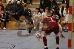 Lotto Bayern Hallencup - Lindenkreuzhalle Saison 2024/25 - FC Hitzhofen - FC Türk Sport Garching  - Osman Tarik Camdal schwarz Türk Garching - Valentin Puhar TW Hitzhofen - Foto: Meyer Jürgen
